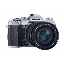 Olympus EM5 III + 17mm