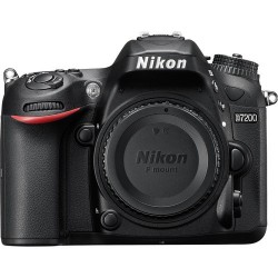 Nikon D7200 + 18-105mm VR