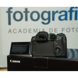 Canon R7 + RF 85mm
