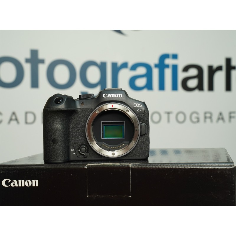 Camara Canon R7 + 100-400mm